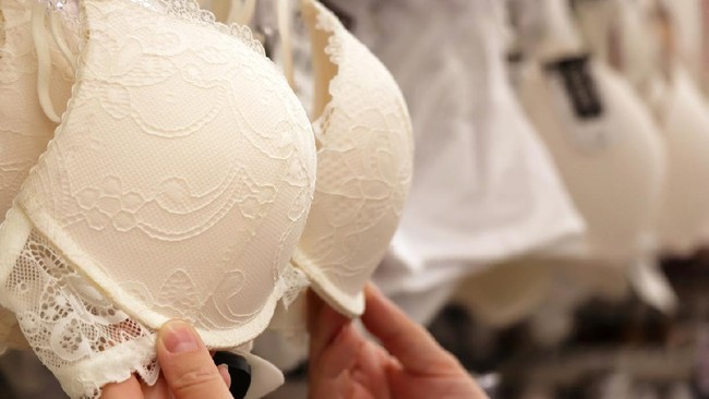 Brand pakaian dalam wanita Sorella menawarkan diskon menarik hingga 30 persen setiap belanja produk dengan membayar pakai Allo Bank.