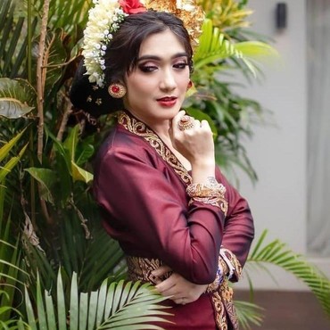 Sempat Hina Lesti Kejora, Revi Mariska Pamer Pacar Baru