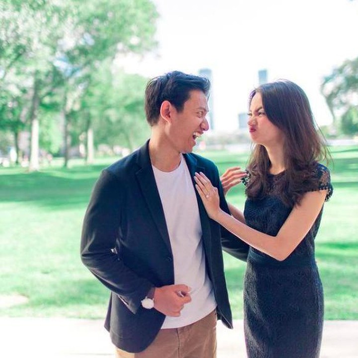 <p>Belva menceritakan momen ia melamar Sabrina bertepatan dengan dua tahun mereka jadian. Belva mengungkap, ia jadian dengan Sabrina di Tokyo pada Oktober 2019 lalu. Wah, semoga lancar ya sampai pelaminan! (Foto: Instagram @sabrinaanggraini)</p>
