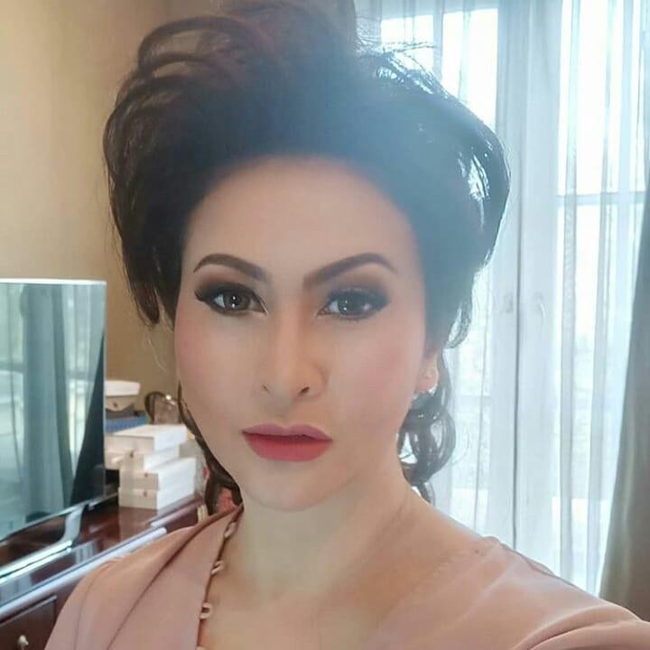 <p>Tak lagi aktif di dunia hiburan, Diana Pungky memilih menjalani bisnis dan menikmati hidupnya. (Foto: Instagram @_dianapungky_)</p>