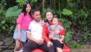 Foto-foto Mesra Liburan Keluarga Zaskia Gotik