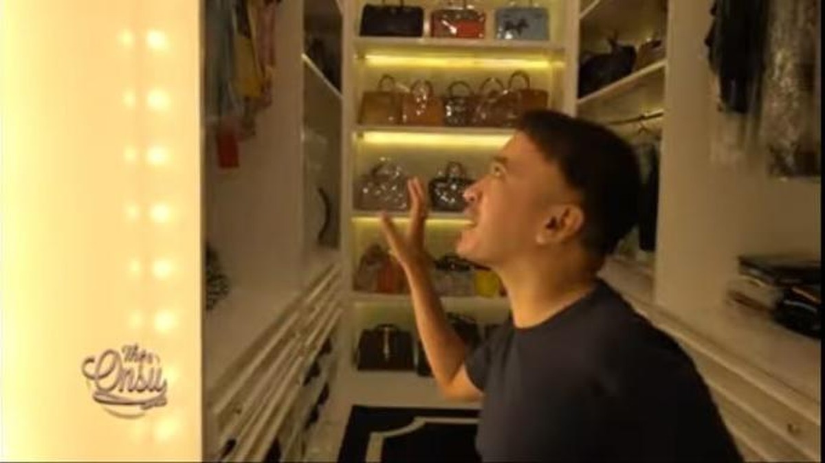 Ivan Gunawan baru saja menggelar syukuran karena rumah mewahnya hampir selesai direnovasi&period; Yuk intip rumah mewahnya&excl;