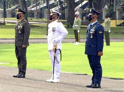 Jokowi Anugerahkan Bintang Penghormatan ke 3 Prajurit TNI
