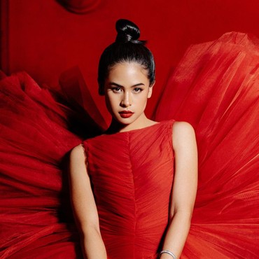 Lulus S2 dengan Dua Gelar, Inilah Maudy Ayunda si Cantik nan Pintar