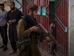 Jejak Kejam Taliban Bunuh Penyanyi hingga Tangkap Profesor Ternama