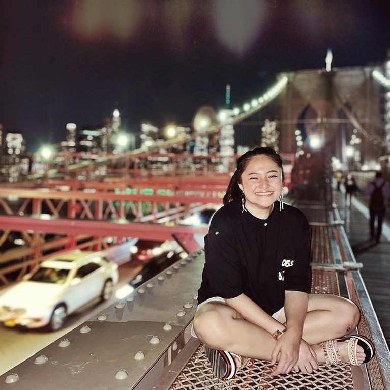 Potret Bahagia Marshanda Jalani Pengobatan Penyakit Bipolar di Amerika Marshanda sedang berada di Amerika Serikat untuk menjalani pengobatan penyakit bipolar yang ia derita. Yuk intip!