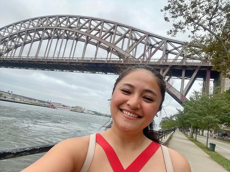Potret Bahagia Marshanda Jalani Pengobatan Penyakit Bipolar di Amerika Marshanda sedang berada di Amerika Serikat untuk menjalani pengobatan penyakit bipolar yang ia derita. Yuk intip!