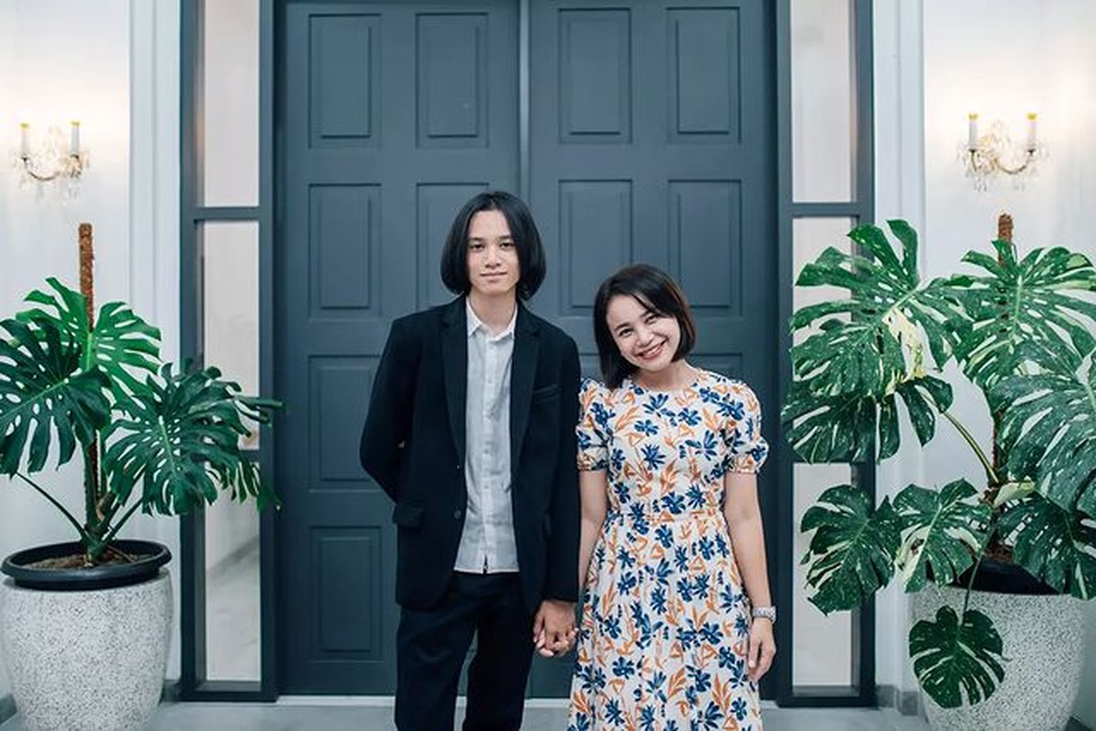 Rizky Langit Ramadhan adalah putra semata wayang beranjak remaja Rossa yang baru saja berulang tahun&period; Yuk intip potretnya&excl;