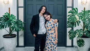 img-title Jarang Terekspos, Rossa Unggah Foto Anak yang Sudah Berusia 15 Tahun
