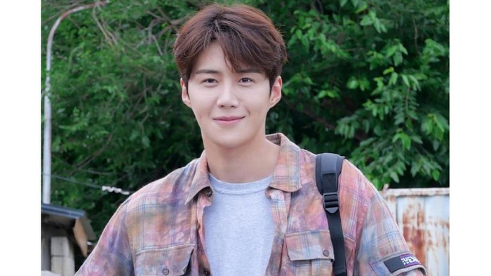 5 Alasan Pesona Aktor Kim Seon Ho yang Bikin Jatuh Hati di Tiap Penampilannya, Pantas Bikin Fans Sayang!