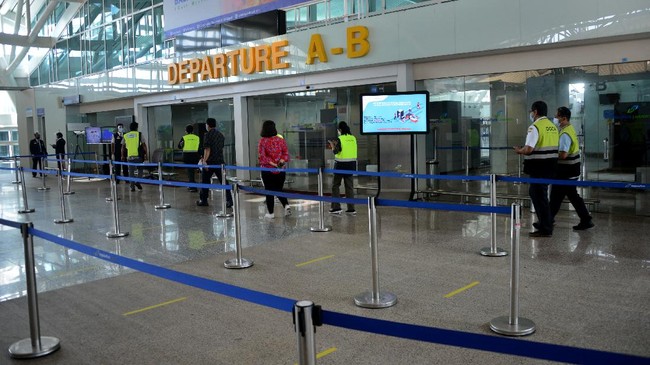 Kakanwil Kemenkumham Bali mengonfirmasi soal penyetopan bebas visa kunjungan untuk pendatang dari 159 negara.