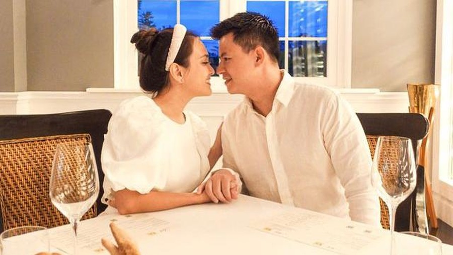 Diisukan Retak, Intip Momen Mesra Shandy Aulia dan Sang Suamii 10 Tahun Menikah Diisukan Retak, Intip Momen Mesra Shandy Aulia dan Sang Suamii 10 Tahun Menikah