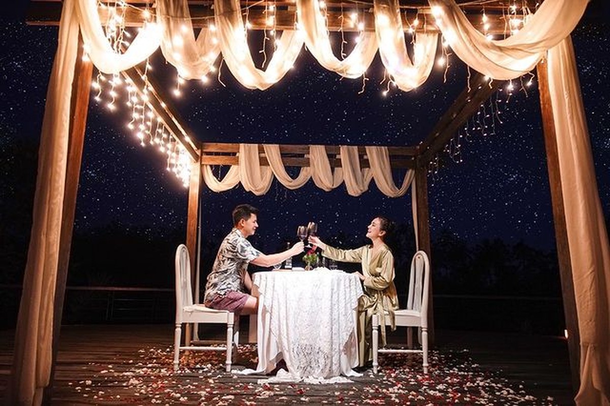 Diisukan Retak&comma; Intip Momen Mesra Shandy Aulia dan Sang Suamii 10 Tahun Menikah