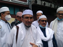 Jejak Kasus Eks Ketum FPI Shabri Lubis hingga Akhirnya Bebas