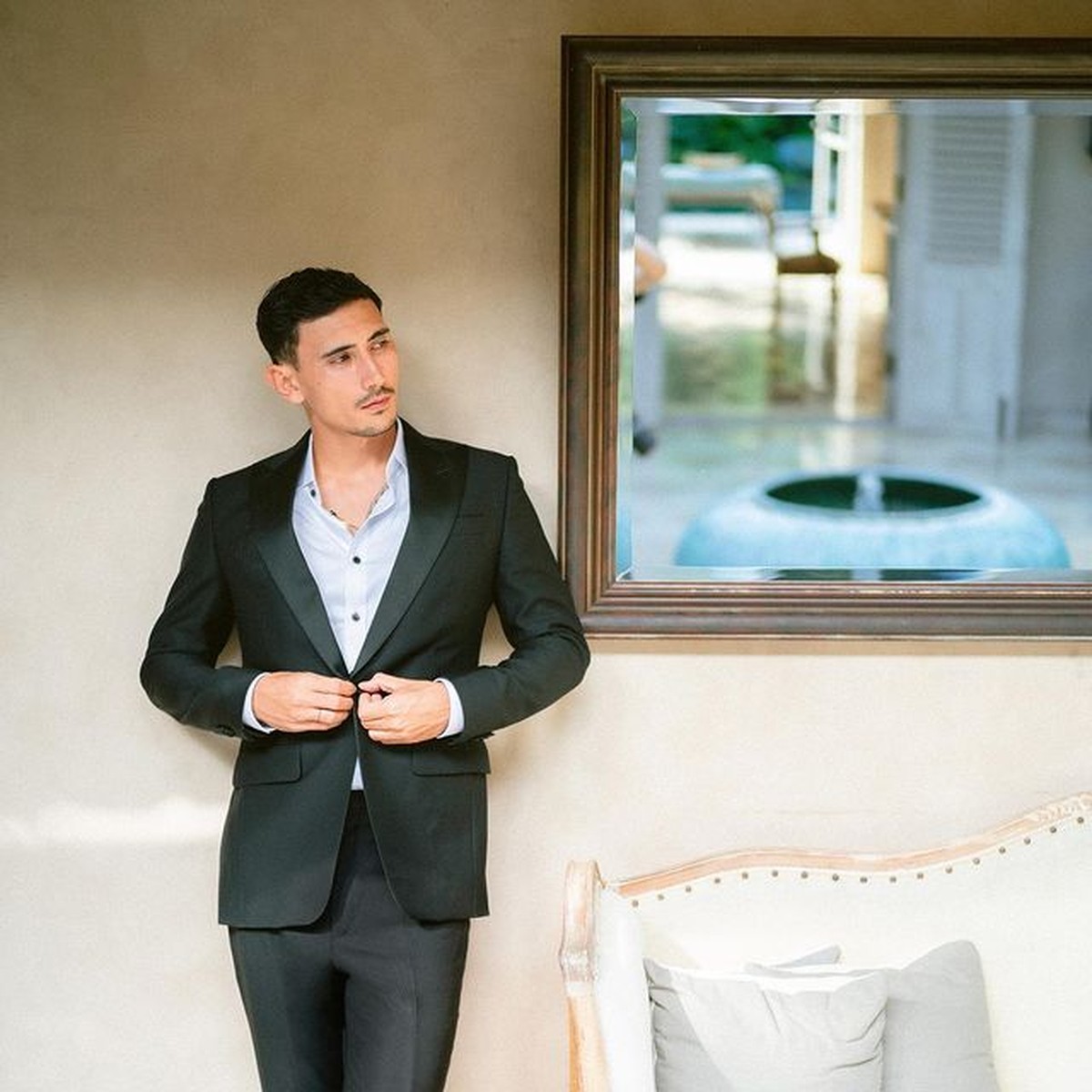 Jessica Iskandar dan Vincent Verhaag menjalani prosesi pemotretan prewedding&period; Yuk kita intip potretnya&excl;