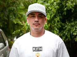Geram! Enda Ungu Ancam Akun yang Komentar Jorok ke Anaknya