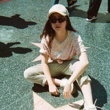 Gaya Febby Rastanty Berpose ala Rose BLACKPINK Bikin Salfok