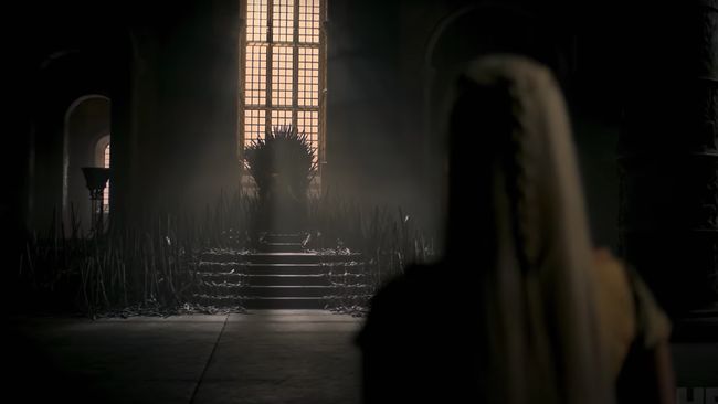 Teaser House of the Dragon menampilkan Wujud baru Iron Throne, yang ada di serial Game of Thrones.