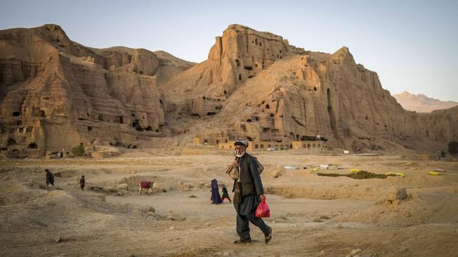 Tetua Hazara Janji Dukung Taliban Meski Kerap Dipersekusi Lebih dari seribu orang suku Hazara yang beraliran Syiah berjanji mendukung Taliban meski komunitas mereka kerap mengalami persekusi.