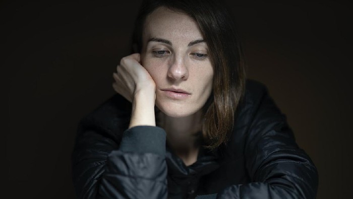 5 Tips Atasi Sindrom Cabin Fever, Efek Psikologis Akibat Terlalu Lama Terisolasi di Rumah Selama Pandemi 5 Tips Atasi Sindrom Cabin Fever, Efek Psikologis Akibat Terlalu Lama Terisolasi di Rumah Selama Pandemi