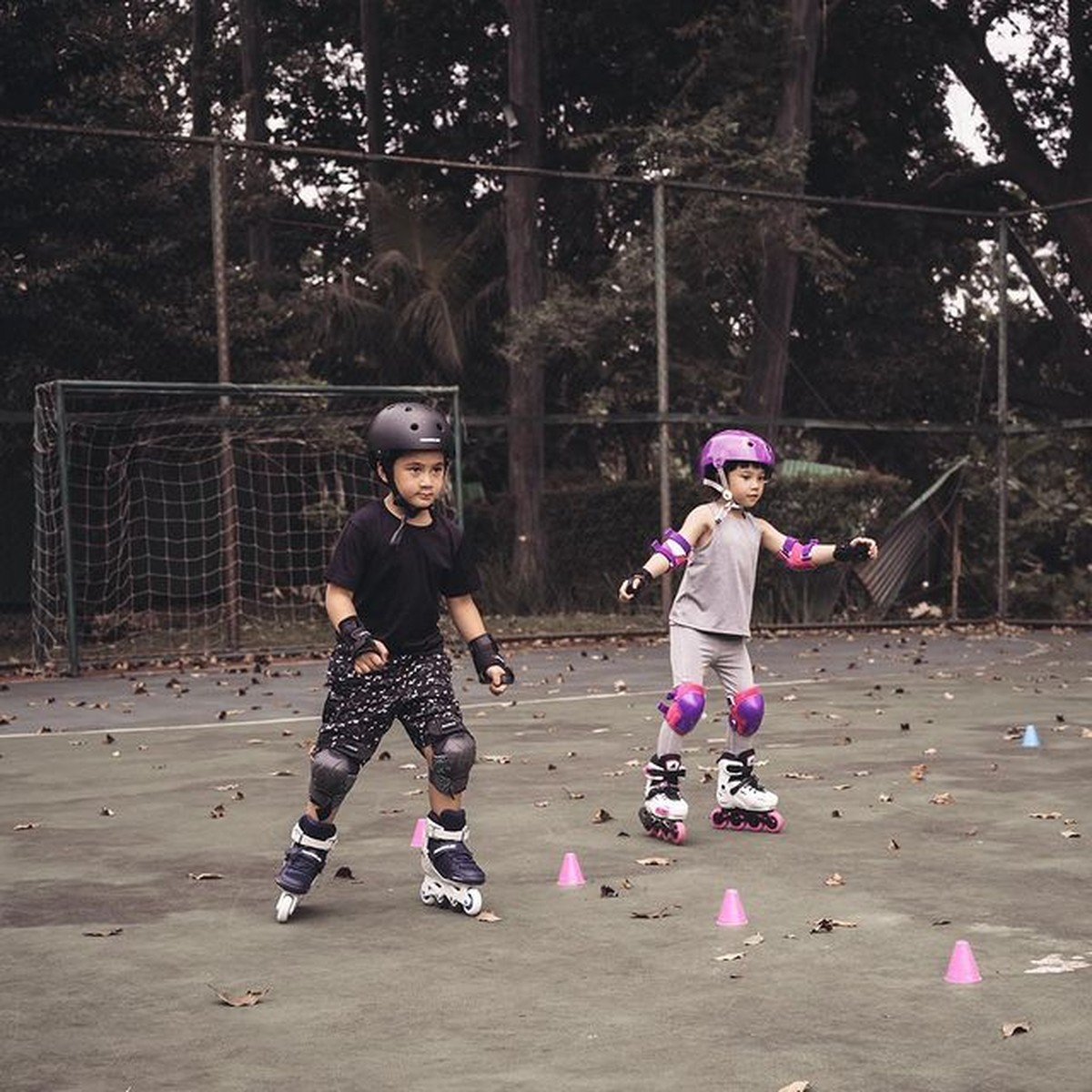 Keseruan Duo Andara Gempi & Rafathar Saat Main Sepatu Roda hingga Perosotan