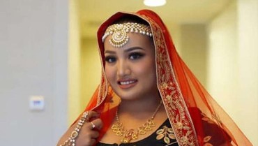 img-title Sesumbar Hina Lesti Kejora, Lina Mukherjee Kini Kepergok Ngemis Endorse