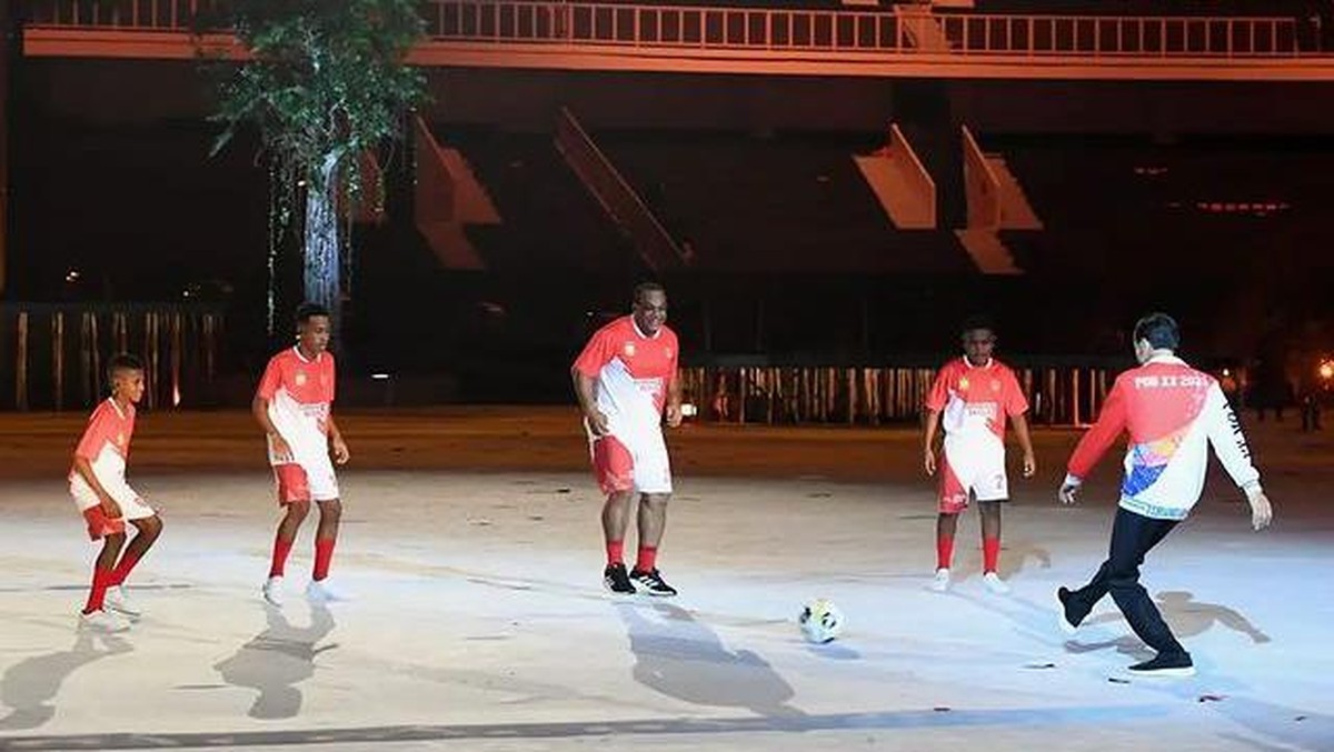 PON XX Papua resmi dibuka pada Sabtu &lpar;2&sol;10&rpar; di Stadion Lukas Enembe Kabupaten Jayapura oleh Presiden Jokowi&period; Yuk intip&excl;