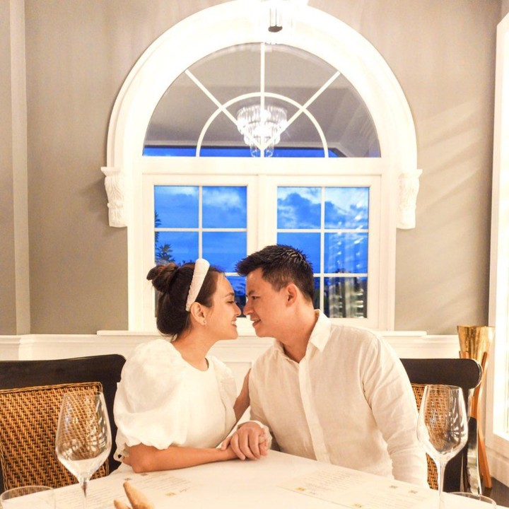 <p>Dalam pernikahan tersebut, keduanya sudah dikaruniai seorang anak perempuan cantik pada Februasi 2020 dan diberi nama Claire Herbowo. (Foto: Instagram @shandyaulia)</p>