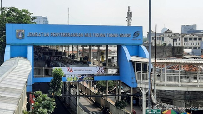 Merespons kondisi pandemi, selain keringanan biaya sewa, Sarana Jaya juga menegaskan meniadakan denda tunggakan terhadap para pedagang di JPM Tanah Abang.