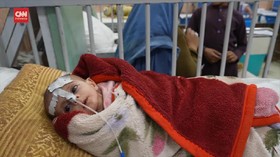 VIDEO: Kelaparan dan Kurang Gizi Ancam Anak-Anak Afganistan