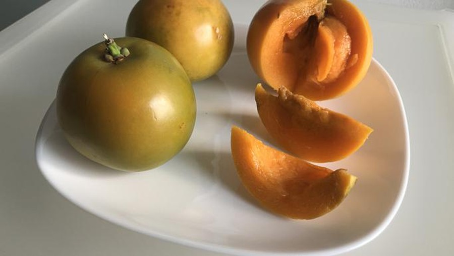 Buah Langka Khas Indonesia Pernah Coba? 7 Buah Eksotis Ini Cuma Ada di Indonesia!