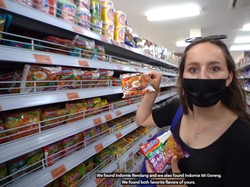 Cicip Indomie, Bule Jerman Ini Kepincut Rasa Soto Spesial yang Gurih Mantap