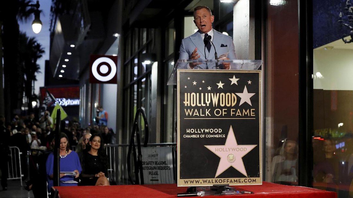 FOTO: Hollywood Walk of Fame untuk Daniel Craig
