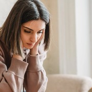 Sulit Berkata Tidak, 5 Zodiak ini Sering Nggak Enak Hati Menolak Permintaan Orang Lain