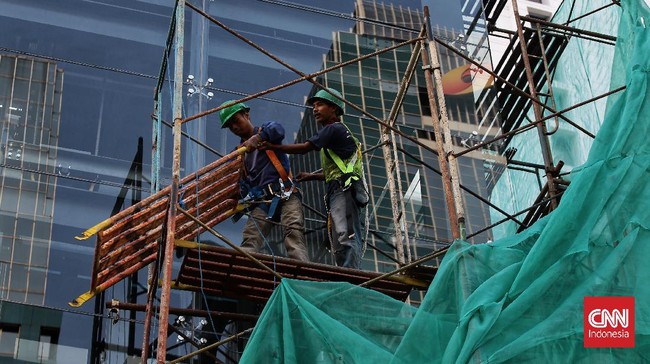 SMI mengucurkan dana Rp37 triliun, terdiri dari Rp6,65 triliun untuk pinjaman pemda dan Rp30,43 triliun untuk pinjaman program PEN pemda.