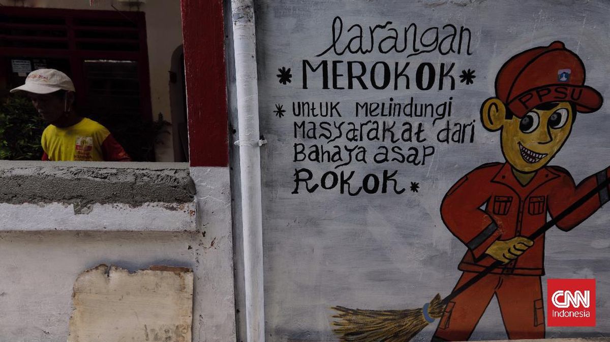 Anggota DPR Klarifikasi soal Usulan Smoking Area di Kereta Api