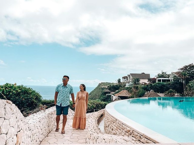Potret Keseruan Gisel, Gempi dan Wijin Liburan di Bali Jadi Sorotan Baru-baru ini Gisel dan kekasihnya Wijin beserta Gempi tengah berlibur ke Bali jadi perbincangan. Yuk kita intip potretnya!