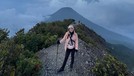 Romantis! Intip Momen Ammar Zoni dan Irish Bella Naik Gunung Bareng Ammar Zoni dan Irish Bella baru-baru ini mendaki gunung berdua yaitu Gede Pangrango. Yuk kita intip momen romantis mereka!