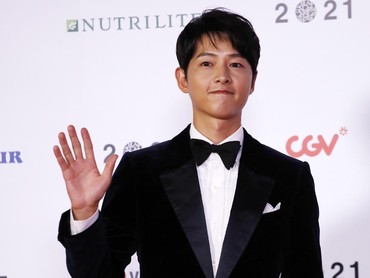 Song Joong Ki Dikabarkan Main Drama Baru, Penampilannya Bikin Salfok