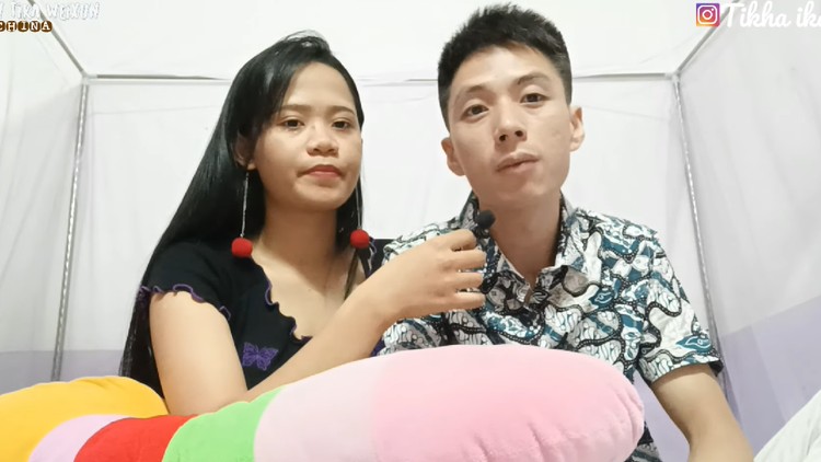 Tika dan Weixun Tika dan Weixun