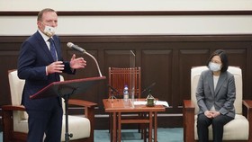 Eks PM Australia Temui Presiden Taiwan, Lawan Isolasi China