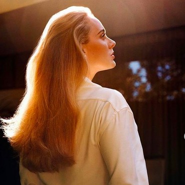 Cara Tak Biasa Adele Jelaskan Perceraian ke Sang Anak