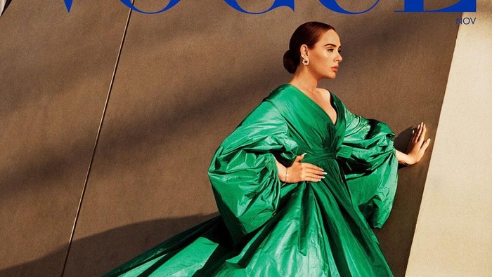 Adele Tampil di Cover Majalah Vogue Amerika dan Vogue Inggris Secara Bersamaan, Lebih Suka yang Mana?