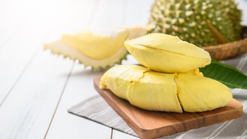 IBU MENYUSUI MAKAN DURIAN, BAIK ATAU BURUK YA?