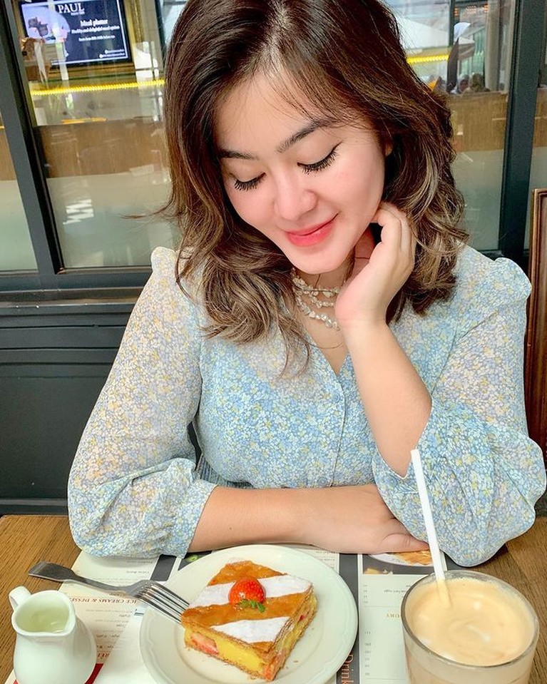 Eks Istri Zumi Zola yang Makin Seksi dan Awet Muda Sejak Lepas Hijab Eks Istri Zumi Zola yang Makin Seksi dan Awet Muda Sejak Lepas Hijab