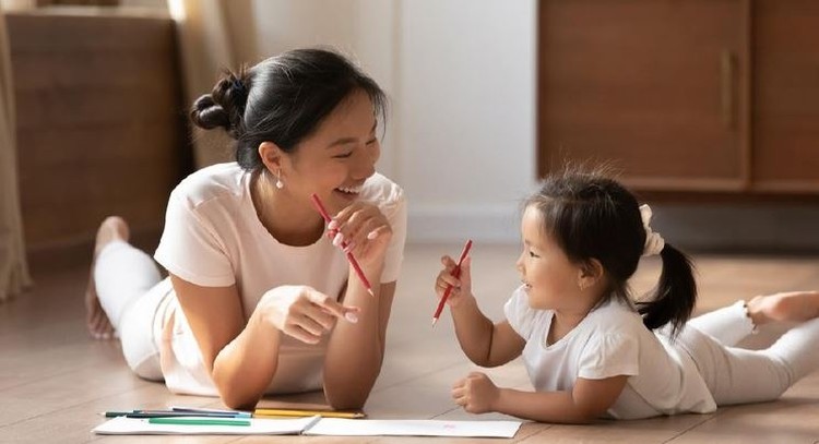 Aura keibuan yang dimiliki kelima zodiak ini, membuatnya menjadi sosok Bunda idaman bagi anak-anak. Simak selengkapnya di sini, yuk.