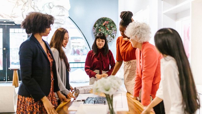 Punya Rekan Kerja Perfeksionis? Jangan Keburu Stres Sendiri, Ini Tips Bekerja Sama Dengannya!