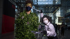 FOTO: Kemeriahan Langsung Cosplay di Comic Con 2021
