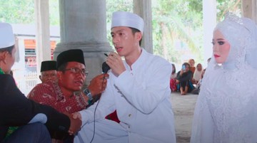 PERTEMUAN PRIA CHINA DAN WANITA SASAK