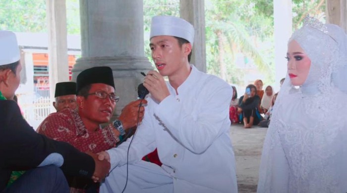 Pria China Nikahi Wanita Sasak